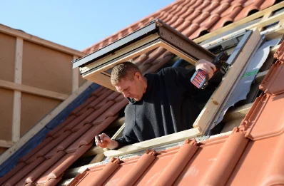 Pose de fenêtres de toit Velux à Villapourçon
